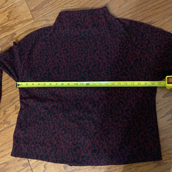 Ellen Tracy blk/burgundy flannel oversized top- size Xlarge - Picture 9 of 10